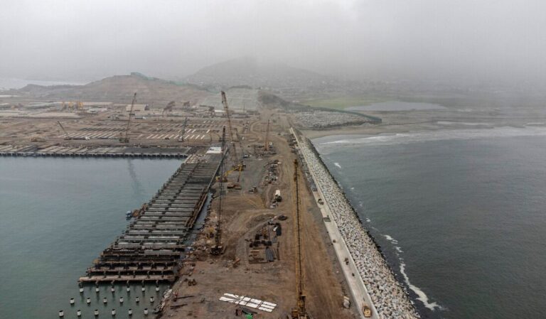 ðŸ”¶China constrÃ³i rodovia e porto no Peru para trazer Rota da Seda atÃ© a AmazÃ´nia