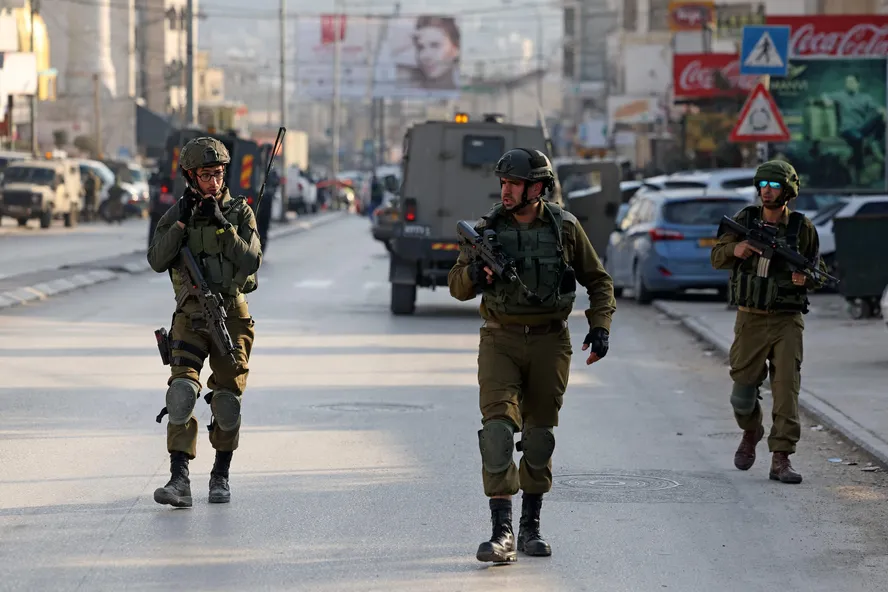 🔶Trio palestino abre fogo contra civis israelenses; há registro de mortos e feridos