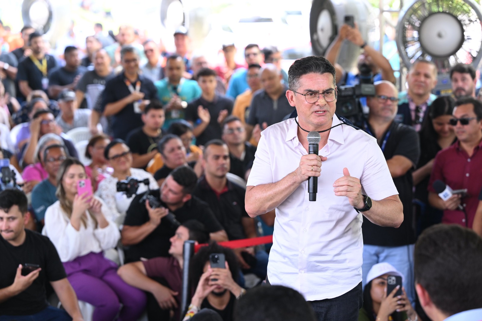 🔶Em ano eleitoral, David Almeida usa evento da prefeitura para prometer entrega de hospital