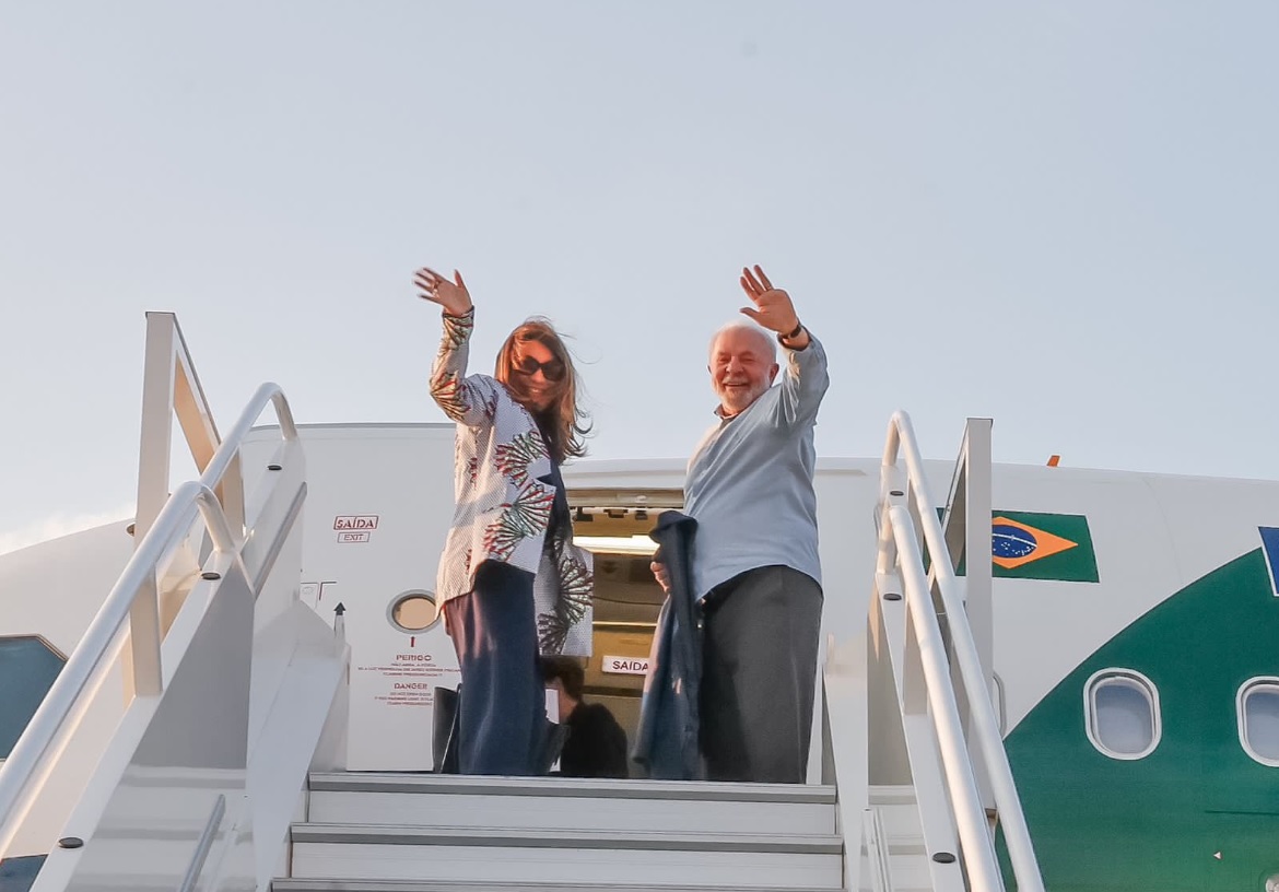 🔶 Viagens de Lula ao exterior consumiram mais de R$ 70 milhões em 2023